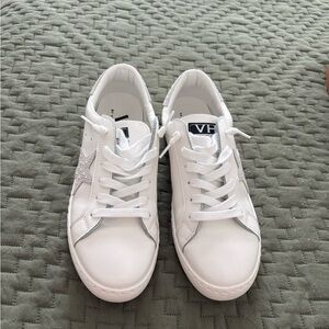 Vintage Havana White and Silver Sneakers